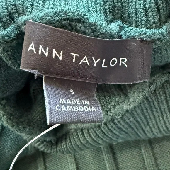 NWT Ann Taylor Ribbed Turtleneck Sweater Pine Grove Green Size S - Picture 10 of 14
